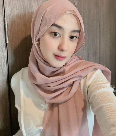 Pin di Bahan coli