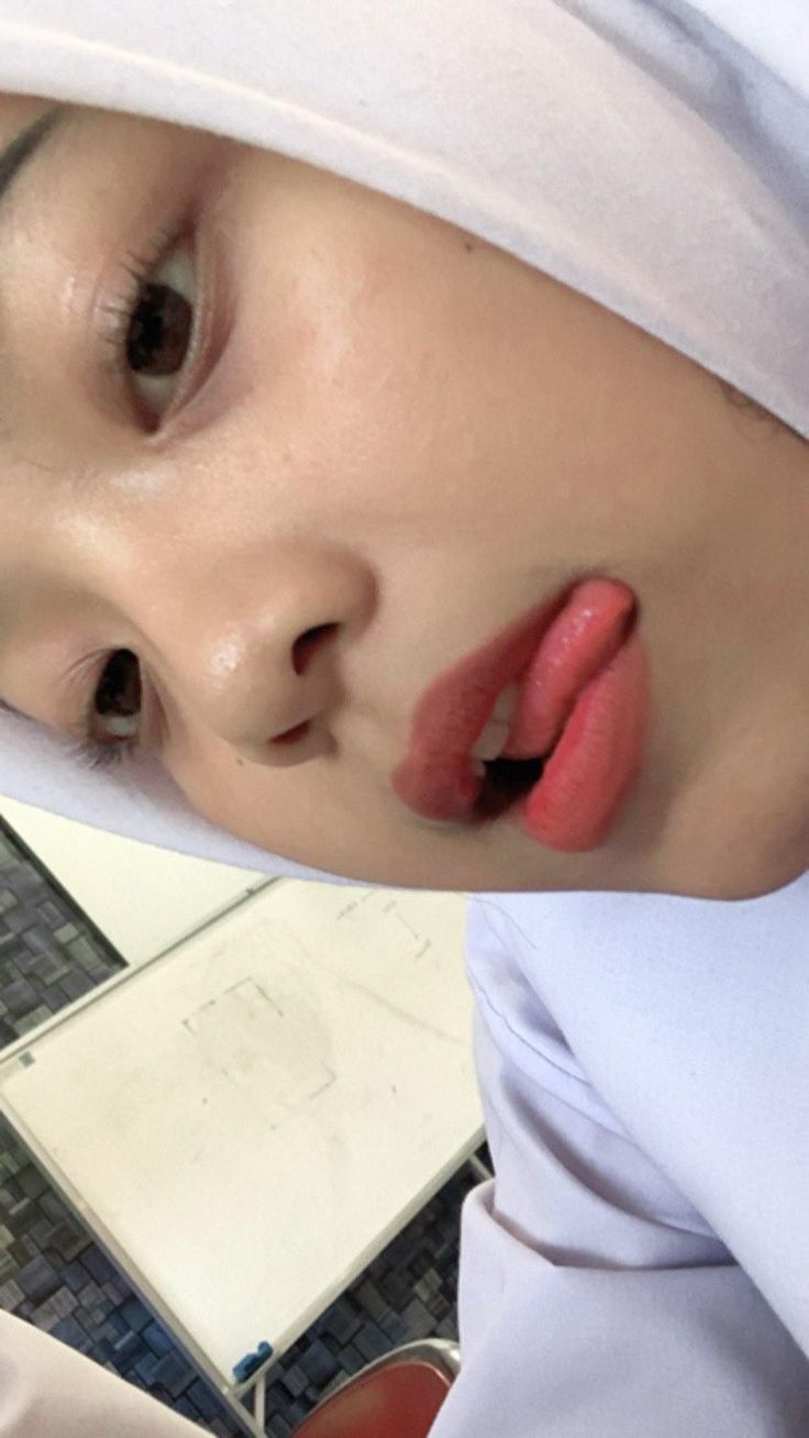 pap cewe cantik disekolah di 2025 | Orang cantik, Perempuan, Sosok ...