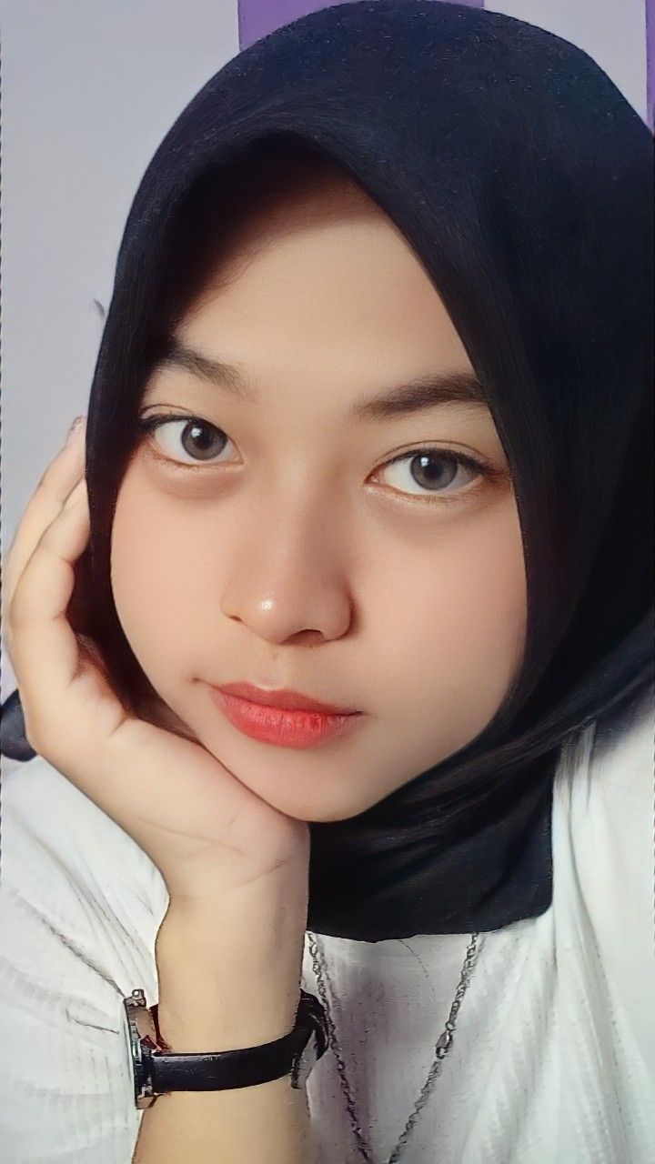 Pap cewe | Gadis-gadis cantik, Gaya hijab, Fotografi tubuh