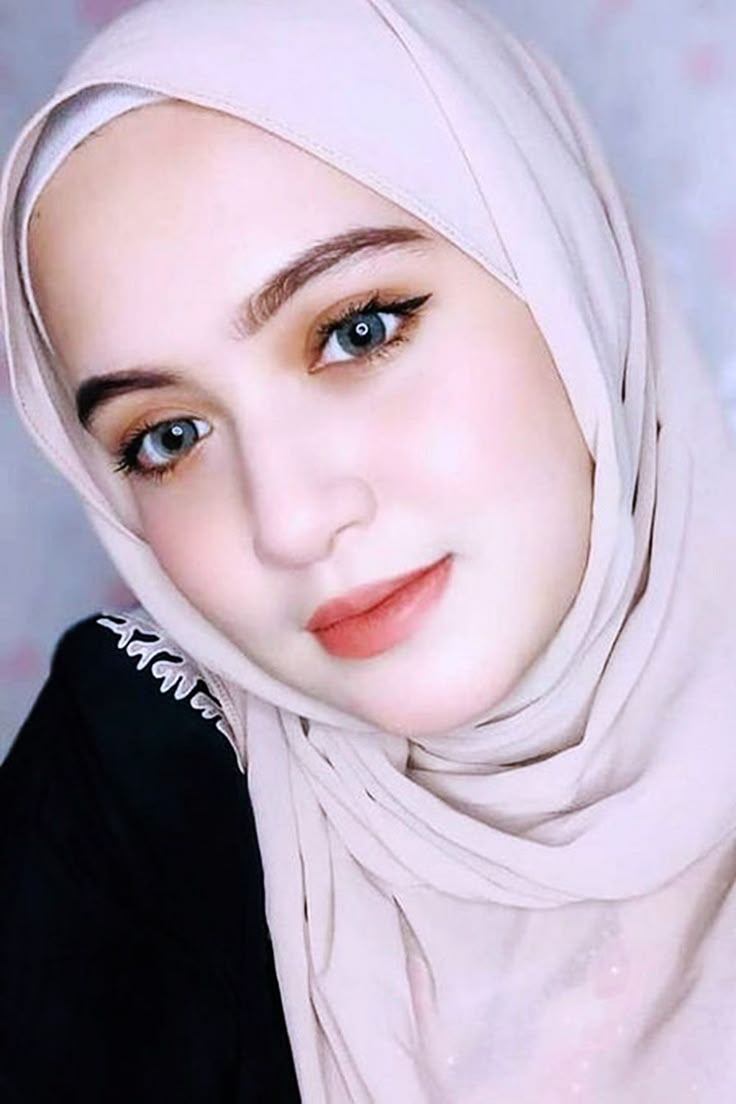 Temukan 120 ide Cewek Hijab Manis dan hijab | wanita, jilbab cantik ...