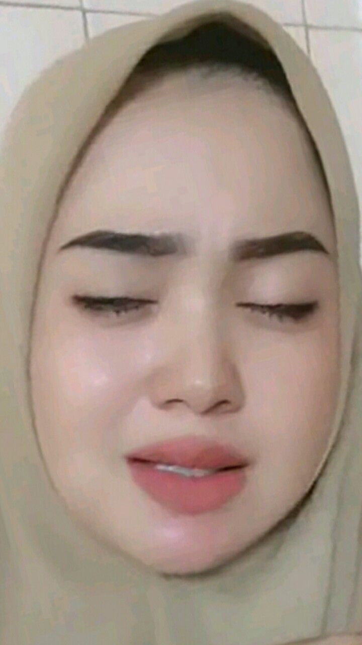 Pap tt lucu | Referensi wajah, Model rambut sedang, Cewek jilbab