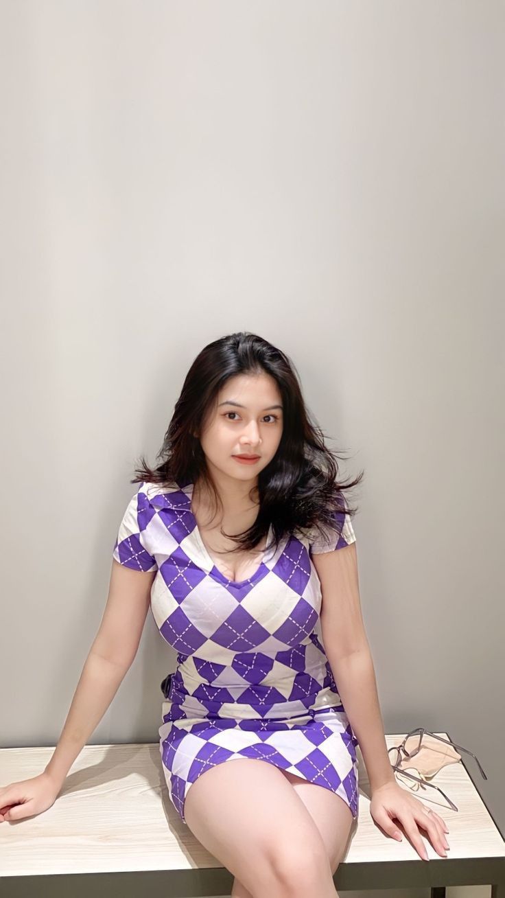 Purple - Verity Lane Blog | Ootd rok mini, Body gitar spanyol ...