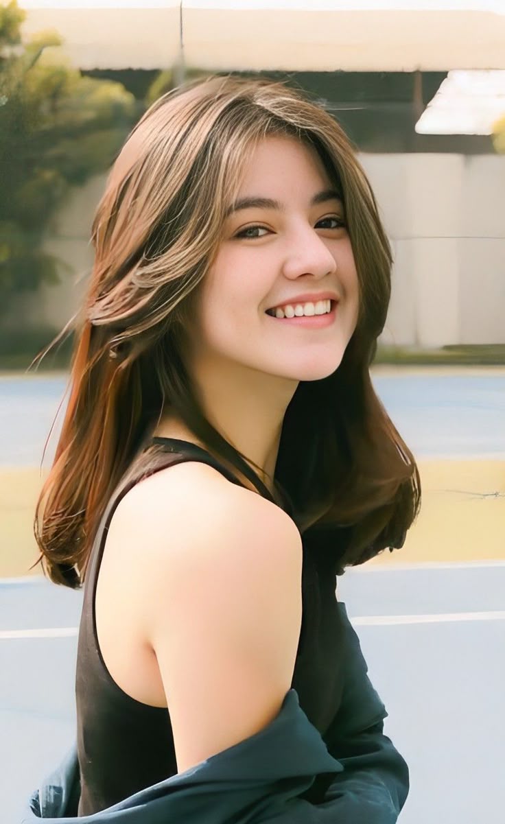 Gaya rambut cantik | Fotografi wanita, Wajah gadis, Gambar gadis cantik