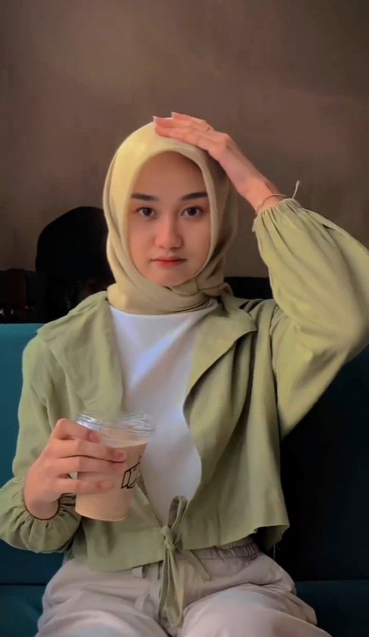 Pin oleh cukcuk di spesial pake telor | Busana kasual, Wajah gadis ...