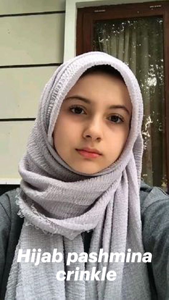 OOTD Jilbab Pashmina Crinkle | Hijab, Beautiful hijab, Hijab hipster