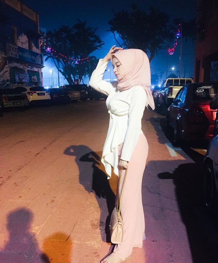 Pin oleh Dika Dika di Bahan coli | Gaya hijab, Gaya hijab kasual ...