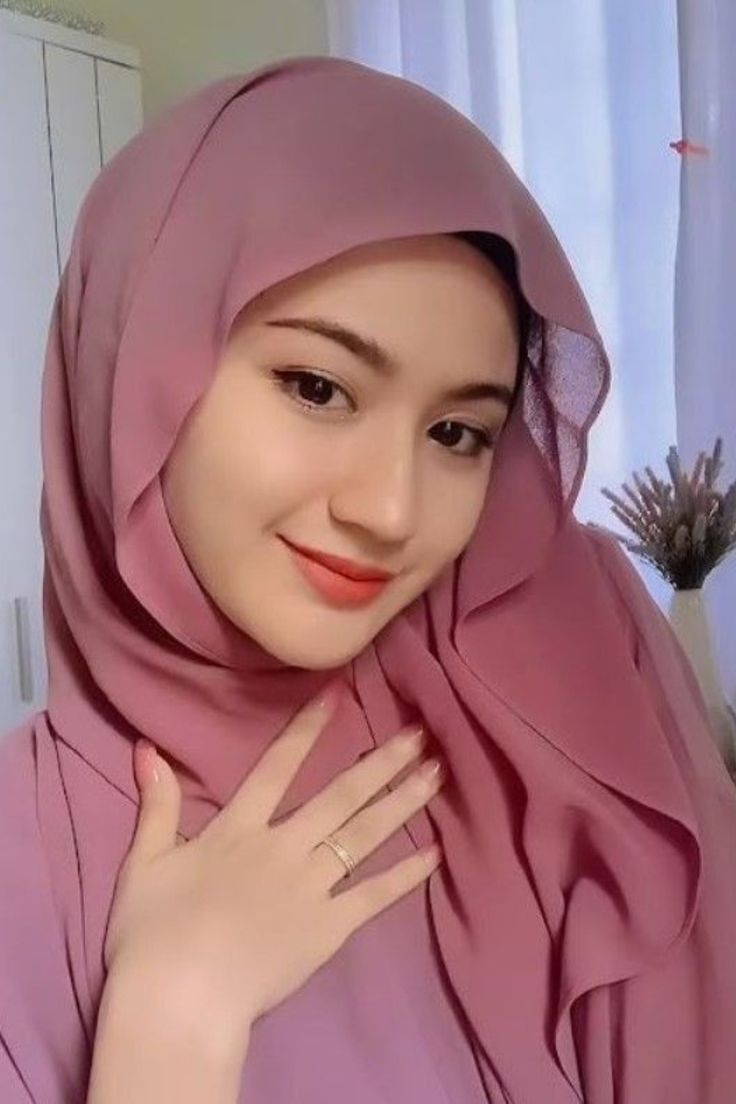 beauty hijab aesthetic di 2024 | Gaya hijab, Kecantikan, Gadis-gadis cantik