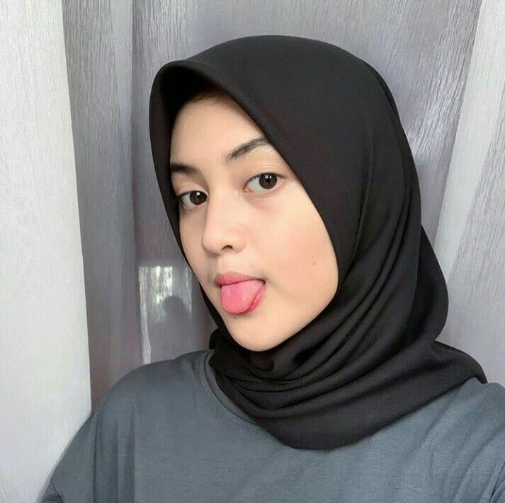 traficsosmed | Gadis cantik, Gaya hijab, Kecantikan