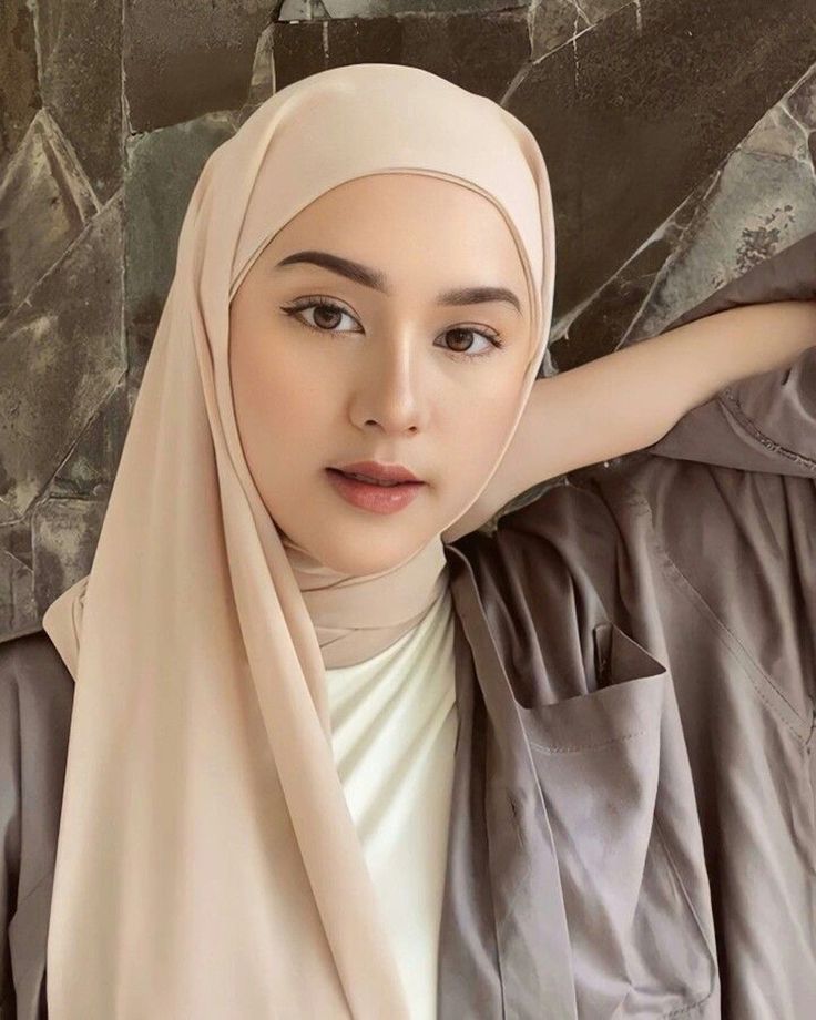 Ootd Hijab Pashmina Instan | Gaya hijab, Kecantikan, Gaya jilbab