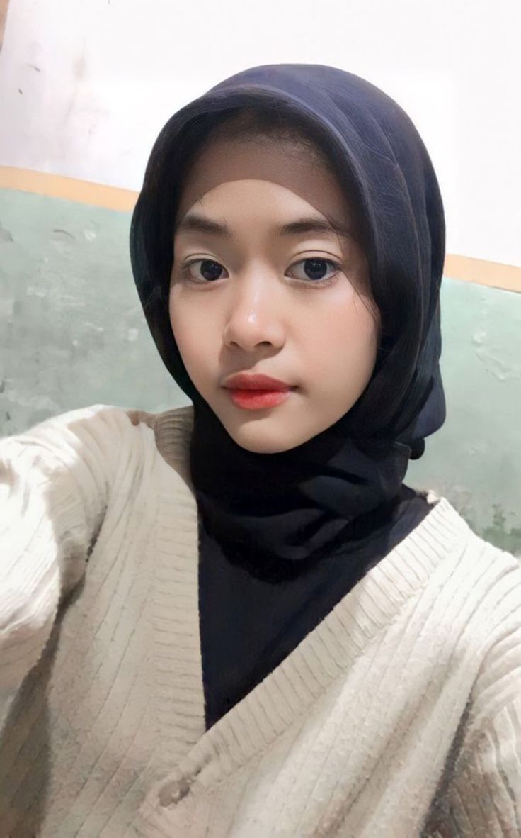 Foto cewek hijab pashmina hitam | Jilbab style, Fotografi bayi ...