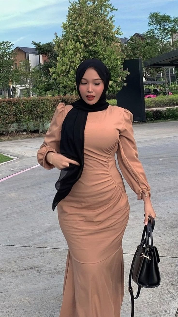 Gadis berjilbab | Jilbab cantik, Baju kurung, Jilbab terbaru