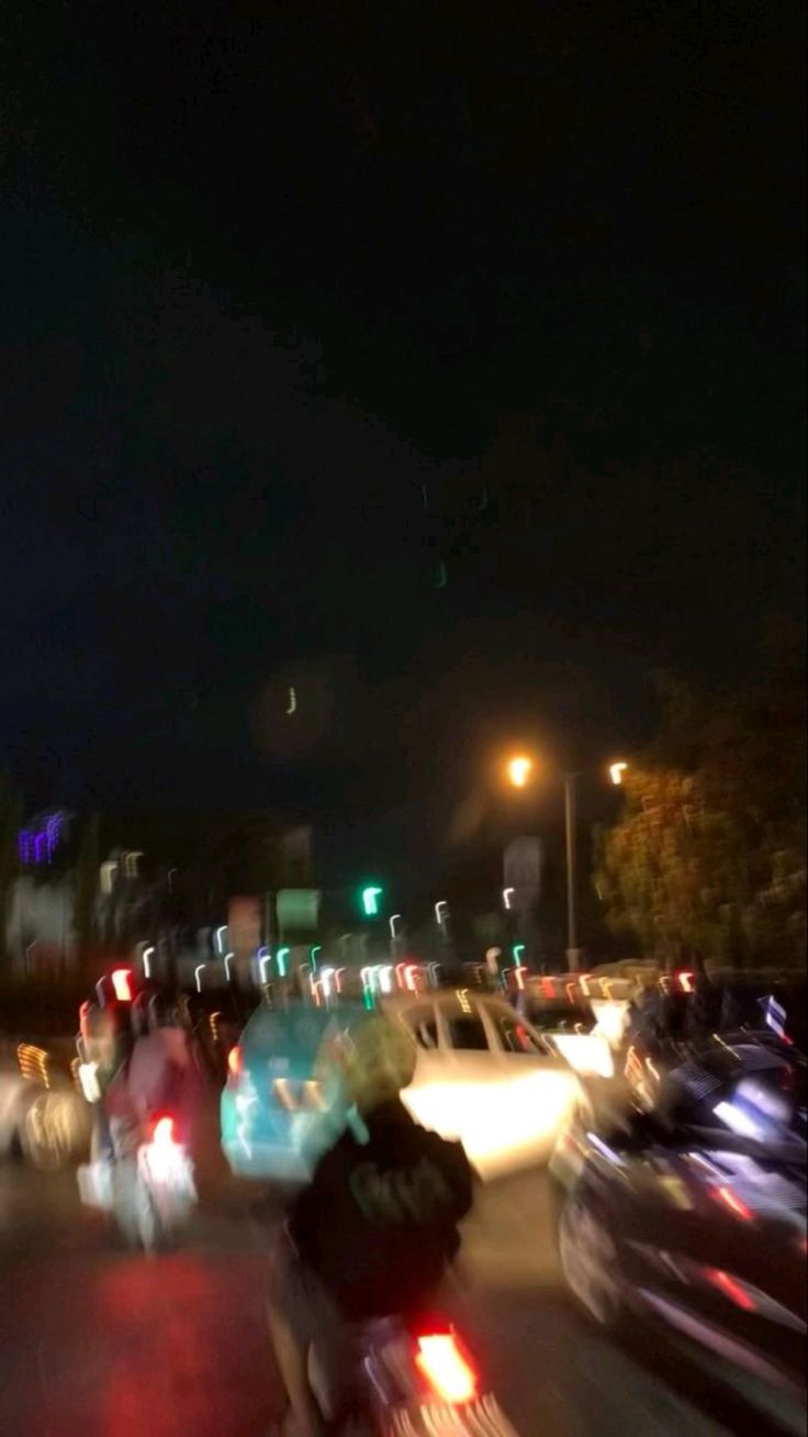 Pin oleh Fakih di Pin buatan Anda | Kelas fotografi, Perjalanan malam ...