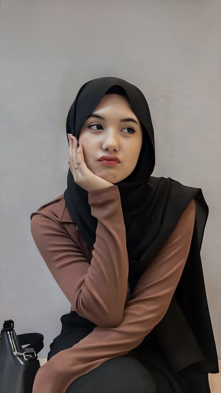 Pin di Gambar | Referensi wajah, Orang cantik, Latihan wanita
