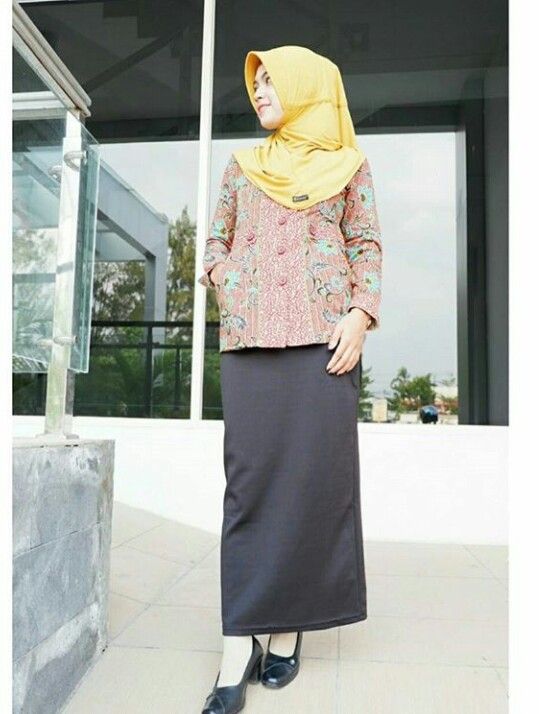 Pin oleh Dika Dika di Bahan coli | Model pakaian guru, Model pakaian ...