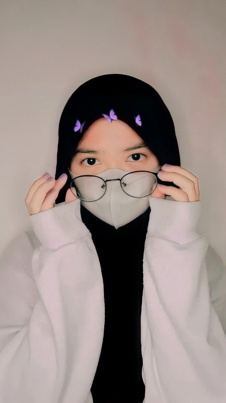 PAP cewe hijab aesthetic remaja imut banget | Beautiful iranian women ...