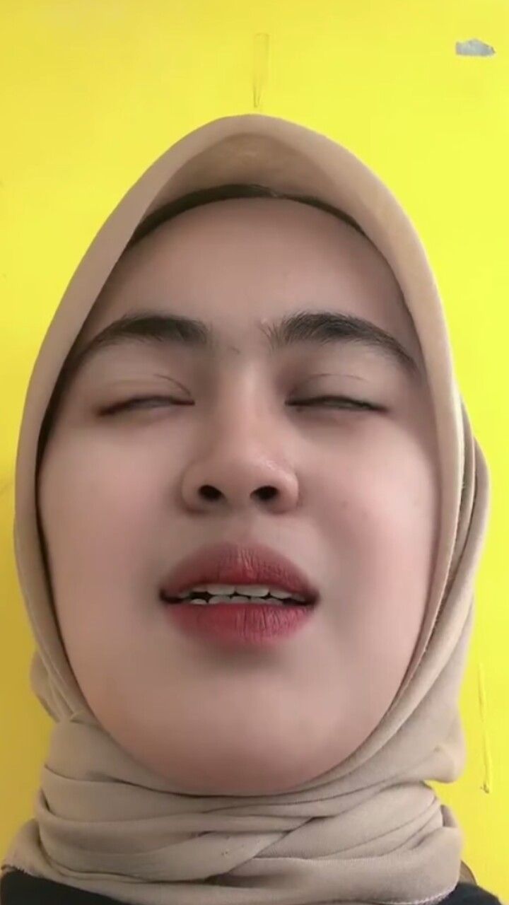 Pin oleh Othman Bin Saffar di Quick Saves | Referensi wajah, Orang ...