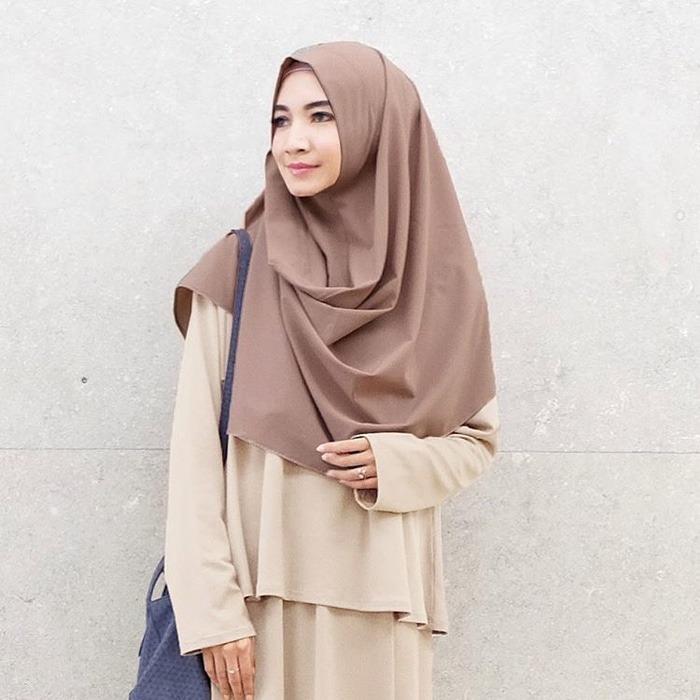 Gaya Terbaru 34+ Kerudung Bella Square Warna Milo, Warna Jilbab